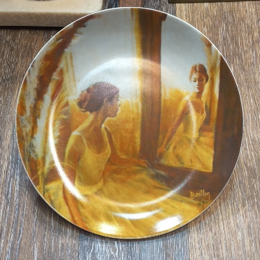 Milly Ballerina Dinner Plate Golden Hues Elegant
